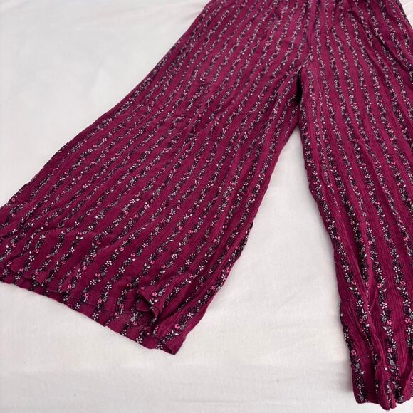 LOFT Medium Printed Maroon Women's Burgundy Purple Beach Romper Jumper Jumpsuit - Picture 2 of 5